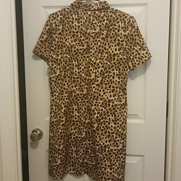 Dress - Picture 3 of 3